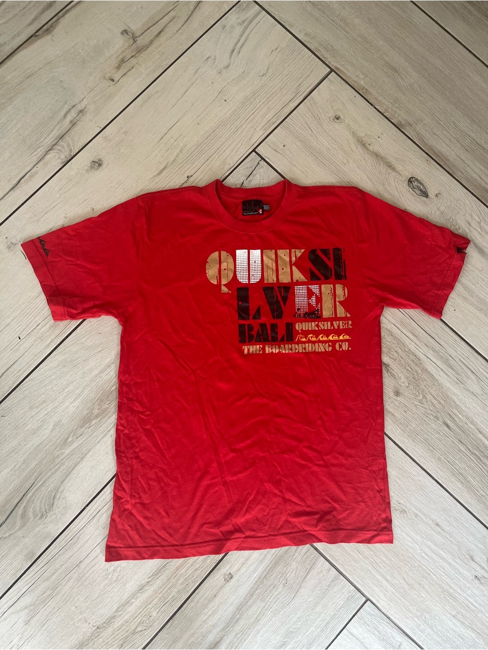 Quiksilver Men’s Red Graphic Logo T-Shirt Size Medium